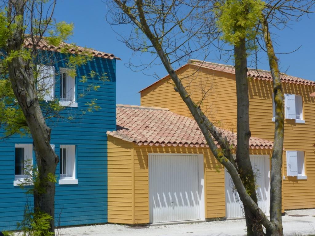 Résidence Odalys Le Village des Amareyeurs Le Château-dʼOléron Exterior foto
